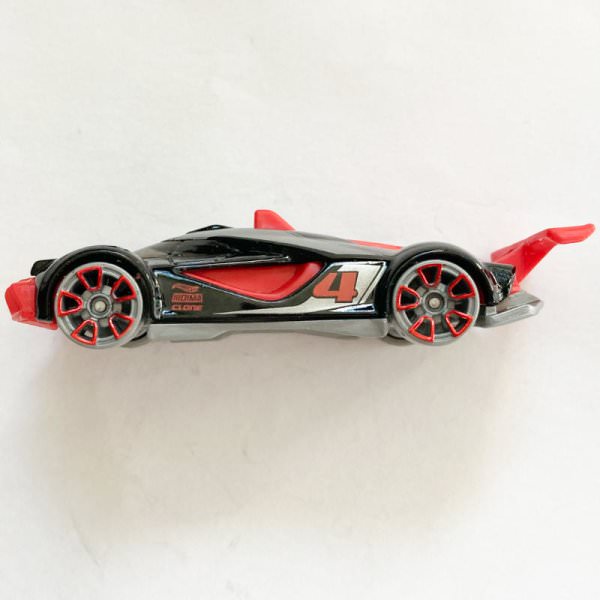 Hot Wheels | Mach Speeder schwarz/rot