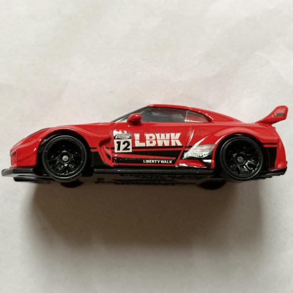 Hot Wheels | LB-Silhouette Works GT Nissan 35GT-RR Ver.2 rot - ohne Verpackung