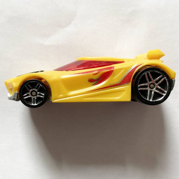 Hot Wheels | Chicane yellow without packaging