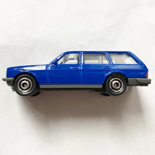 Matchbox | 1980 Mercedes-Benz W123 Wagon dark blue - without packaging
