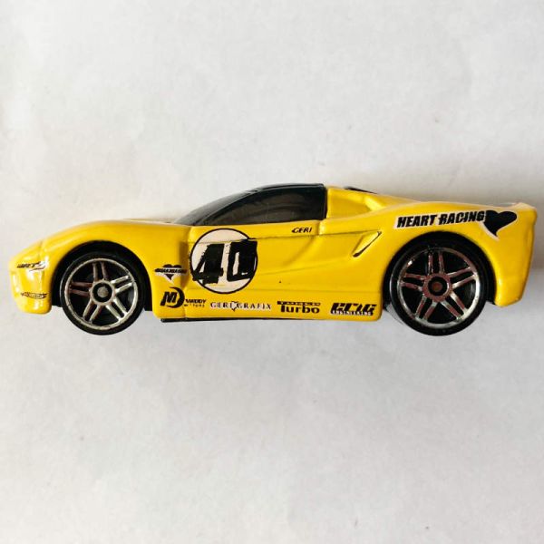 Hot Wheels | 40 Somethin' yellow 2002 without packaging