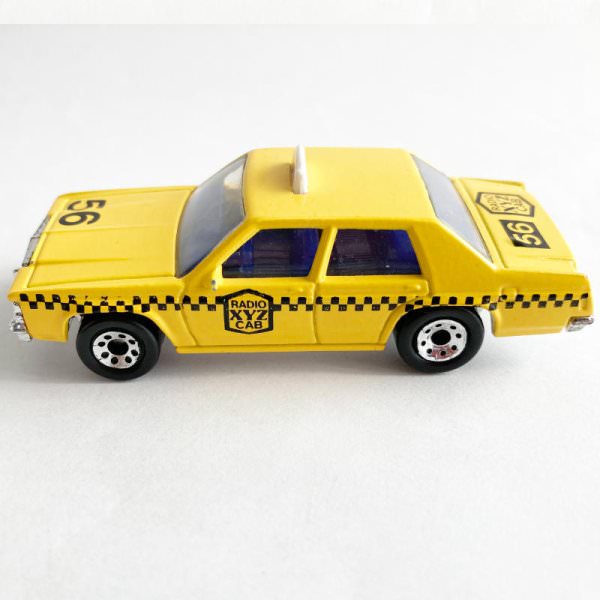 Matchbox | Ford Taxi RADIO XYZ CAB yellow