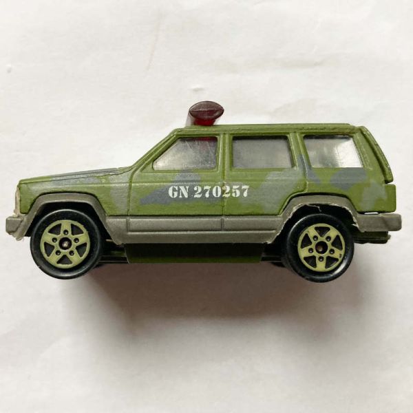 Majorette | No 224 Jeep Cherokee Military olive without packaging