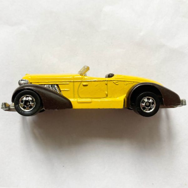 Hot Wheels | Auburn 852 yellow 1981 without packaging