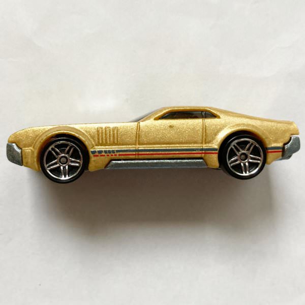 Hot Wheels | CCM Country Club Muscle golden - loose