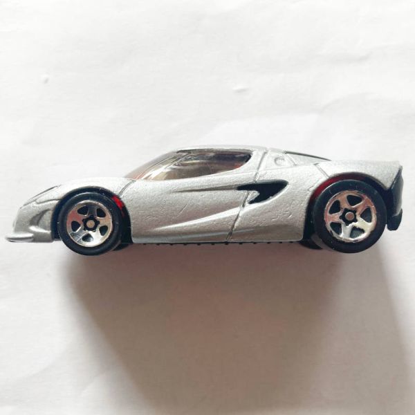 Hot Wheels | Lotus M250 silver 2001 without packaging