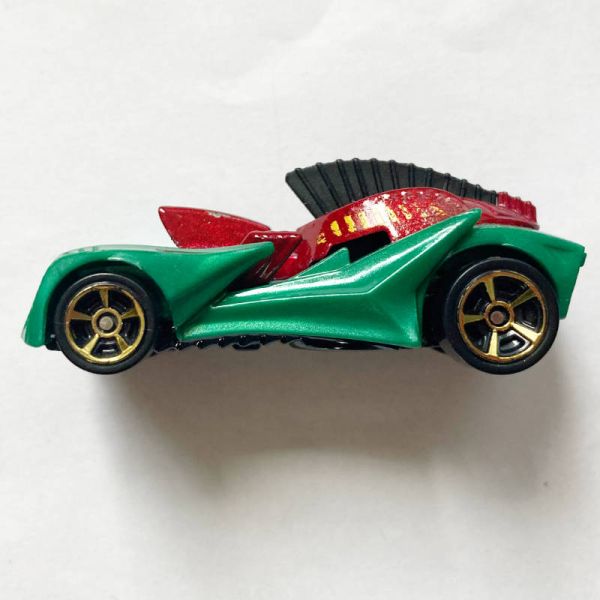 Hot Wheels | Troy Soldier green/red 2012 without packaging