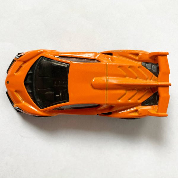 Hot Wheels | Lamborghini Veneo orange without packaging